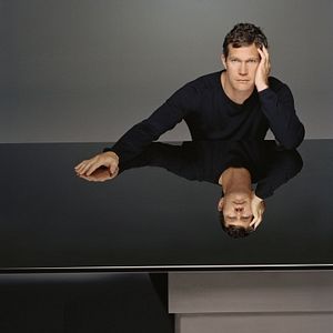 Fotoğraf Dylan Walsh