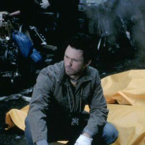 Fotoğraf Touching Evil (US)