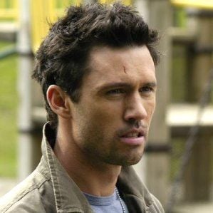 Fotoğraf Touching Evil (US)