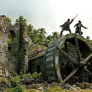 Fotoğraf Karayip Korsanları: Ölü Adamın Sandığı