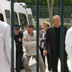 Fotoğraf Commissaire Moulin