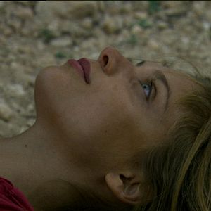 Fotoğraf Lizzie Brocheré