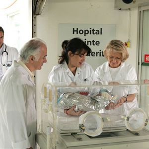 Fotoğraf Équipe médicale d'urgence