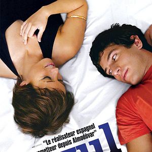 Fotoğraf KoyuLaciSiyahaYakın