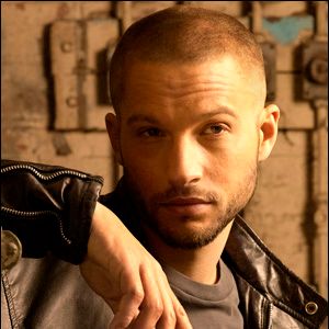Fotoğraf Logan Marshall-Green