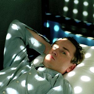 Fotoğraf İkiye Bölünen Kız