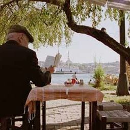 Fotoğraf Yaşamın Kıyısında