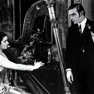 Fotoğraf Rudolph Valentino