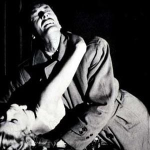 Fotoğraf Anthony Dawson