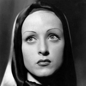 Fotoğraf Danielle Darrieux