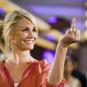 Fotoğraf Burada Olan Burada Kalır