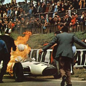 Fotoğraf Ölümle Yarışanlar