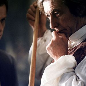 Fotoğraf Gülünç İlişkiler