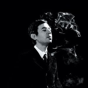 Fotoğraf Eric Elmosnino