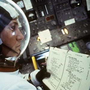 Fotoğraf From the Earth to the Moon