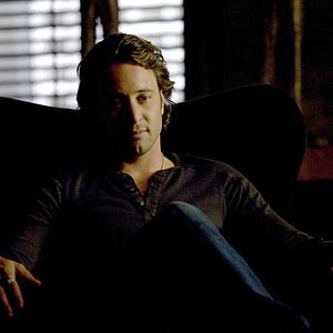 Fotoğraf Alex O'Loughlin