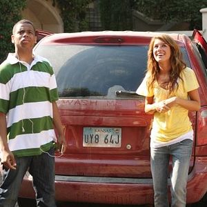 Fotoğraf Shenae Grimes-Beech