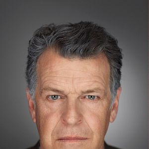 Fotoğraf John Noble