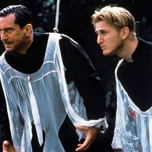 Fotoğraf Biz Melek Değiliz