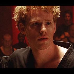 Fotoğraf Cyron Melville