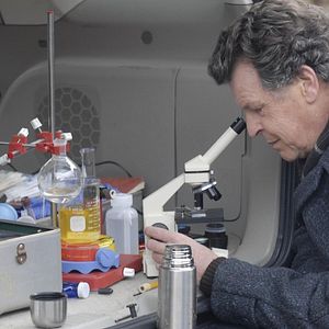 Fotoğraf John Noble