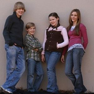 Fotoğraf 12 Miles of Bad Road