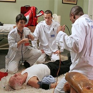 Fotoğraf Équipe médicale d'urgence