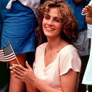 Fotoğraf Sleeping with the Enemy