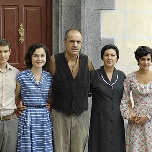 Fotoğraf Amar en tiempos revueltos