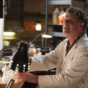 Fotoğraf John Noble