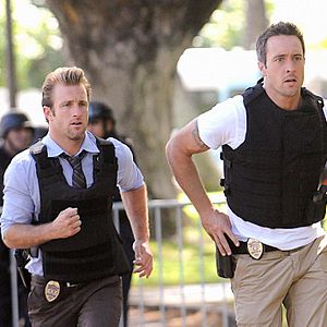 Fotoğraf Alex O'Loughlin