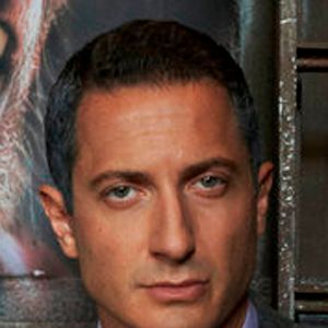 Fotoğraf Sasha Roiz