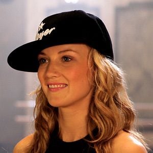 Fotoğraf Nichola Burley