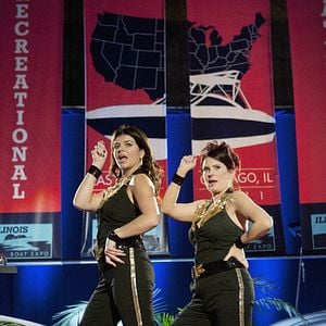 Fotoğraf Casey Wilson