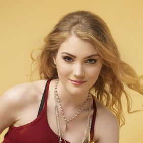 Fotoğraf Skyler Samuels