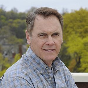 Fotoğraf Mark Moses