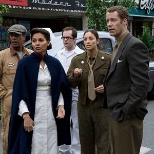 Fotoğraf Salli Richardson-Whitfield