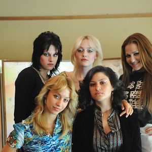 Fotoğraf Asi Kızlar