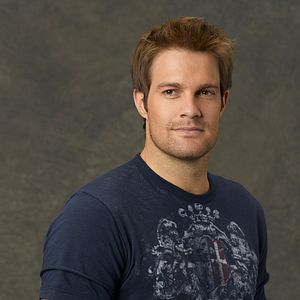 Fotoğraf October Road