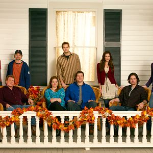 Fotoğraf October Road