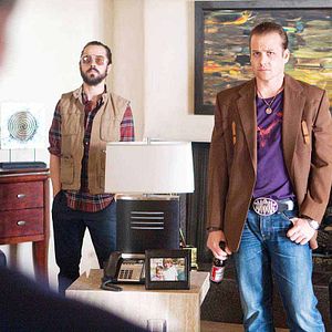 Fotoğraf Middle Men