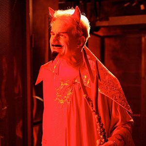 Fotoğraf Raising Hope