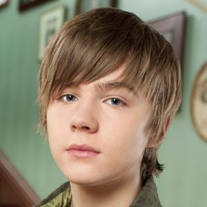 Fotoğraf Miles Heizer