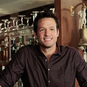 Fotoğraf Josh Hopkins