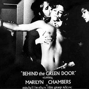 Fotoğraf Behind the Green Door