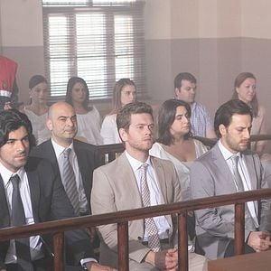 Fotoğraf Fatmagül'ün Suçu Ne?