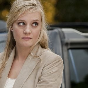 Fotoğraf Romola Garai