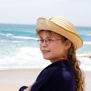 Fotoğraf Gökten Bir Uydu Düştü