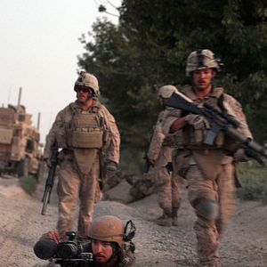 Fotoğraf Hell and Back Again