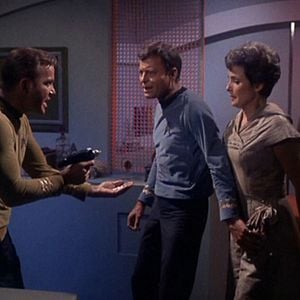 Fotoğraf DeForest Kelley